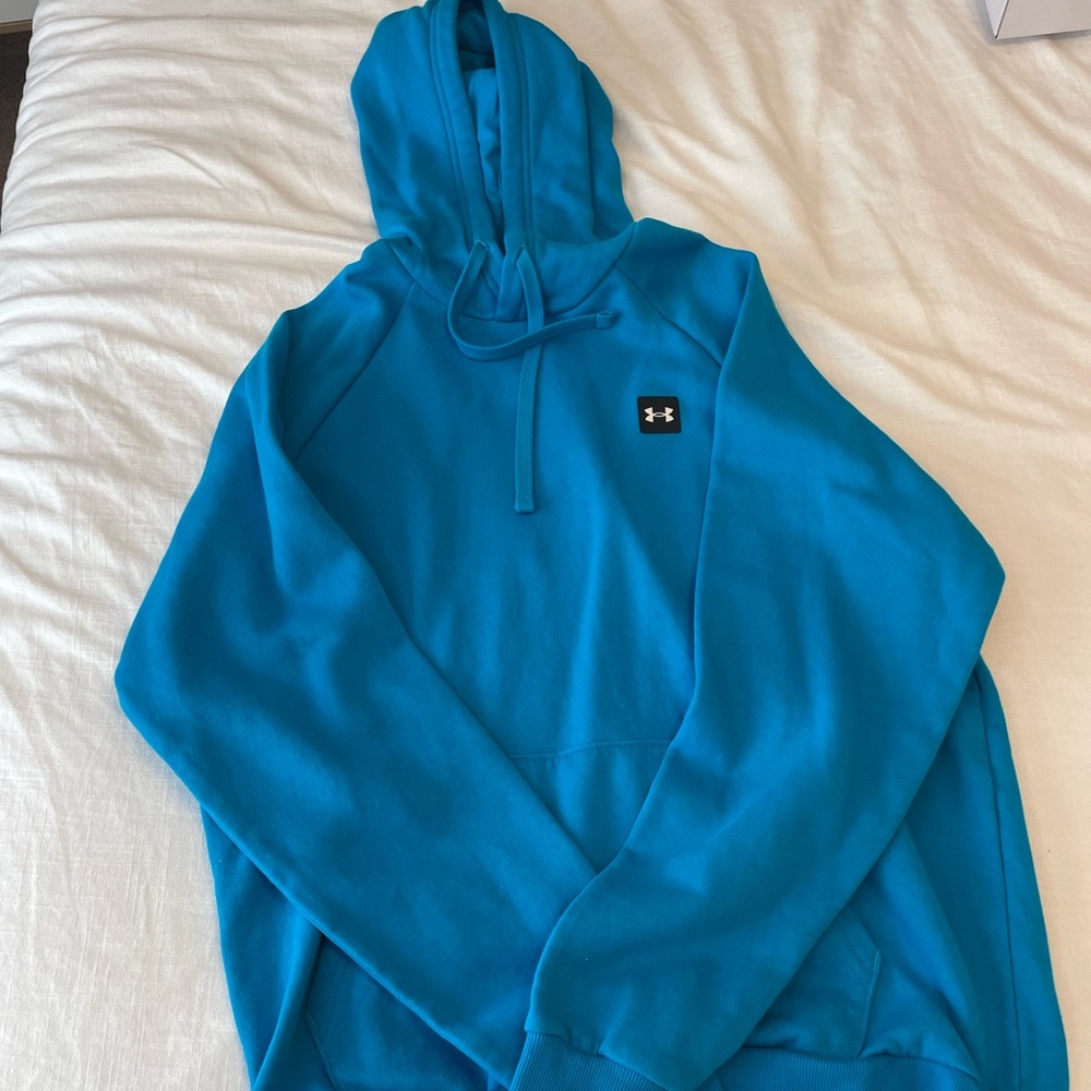 Men’s under armour hoodie